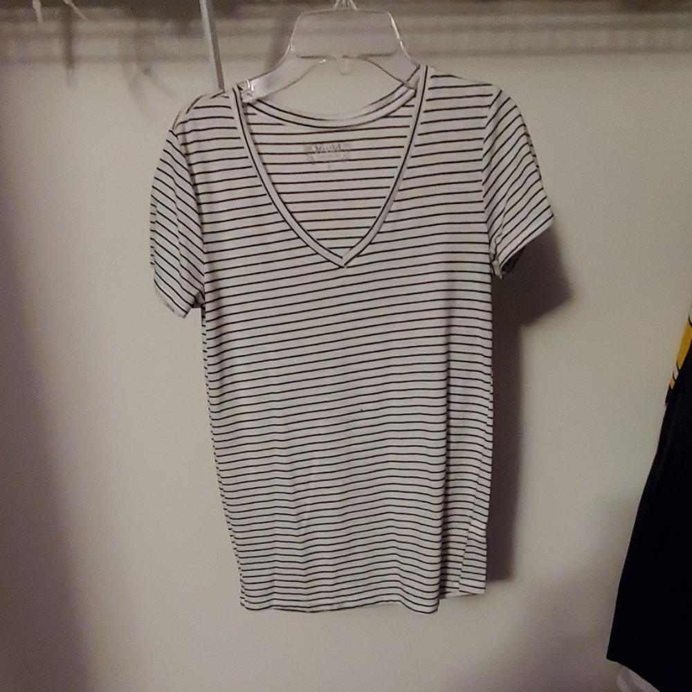Everyday tshirt vneck